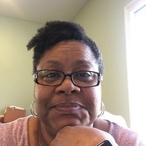 Meet your Posher, Edna